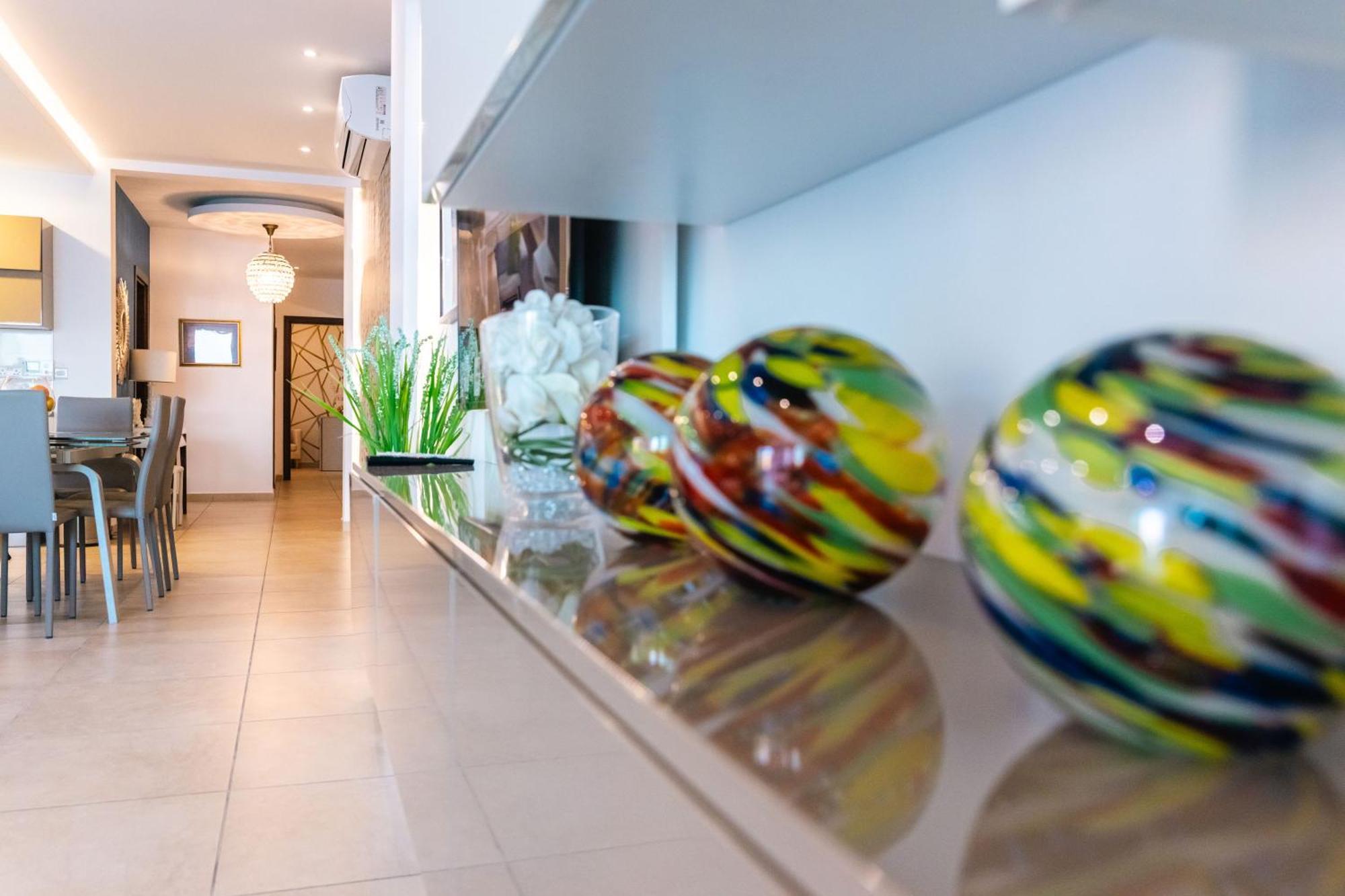 Luxury Seafront 3Br With Pool By Arcobnb Sliema Luaran gambar