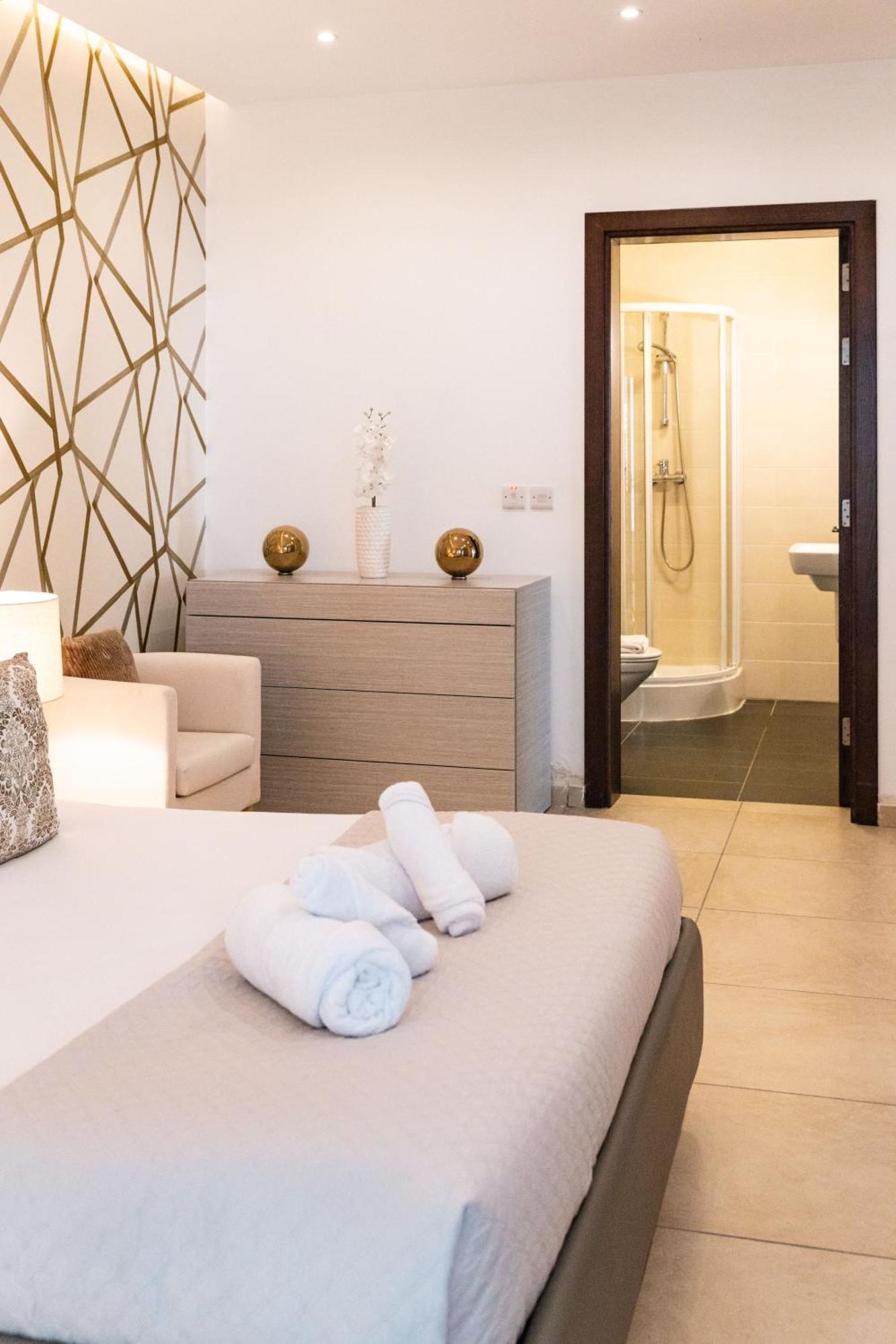 Luxury Seafront 3Br With Pool By Arcobnb Sliema Luaran gambar